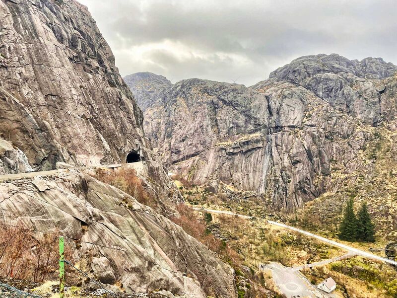 Aus dem Mauseloch kamen wir