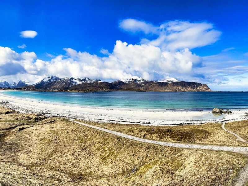 Weißer Strand in Ramberg