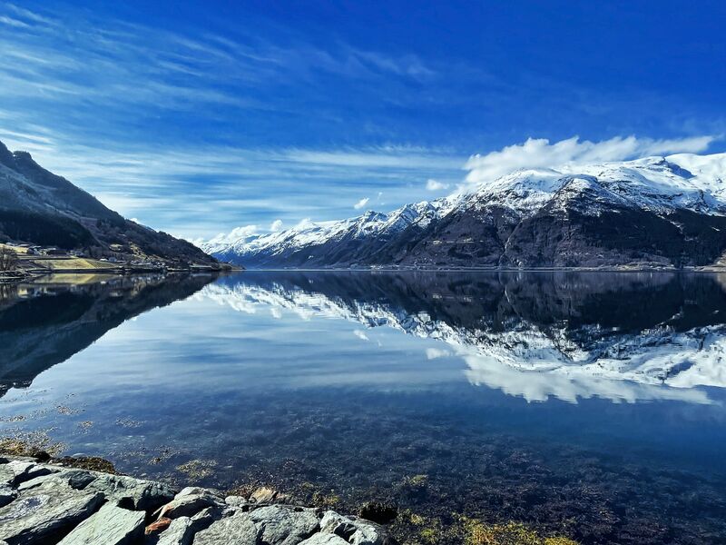 Spiegelung am Sørfjorden